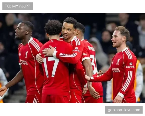 赛季经典对决引爆球迷热议，高光时刻频现引关注