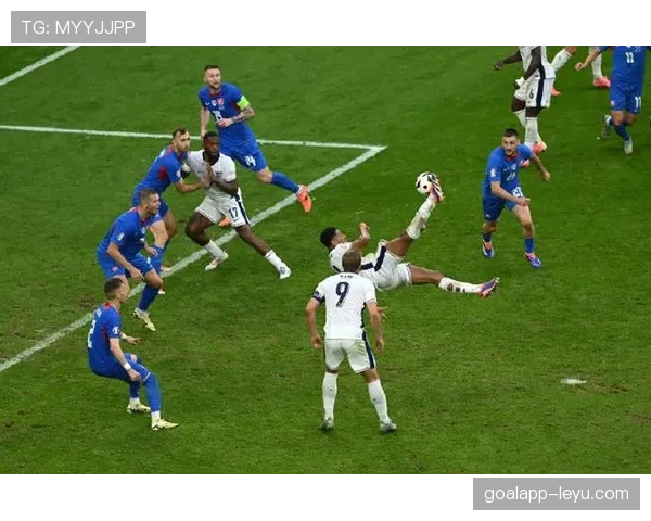 贝林厄姆表现稳健，助英格兰队力克对手晋级欧洲杯