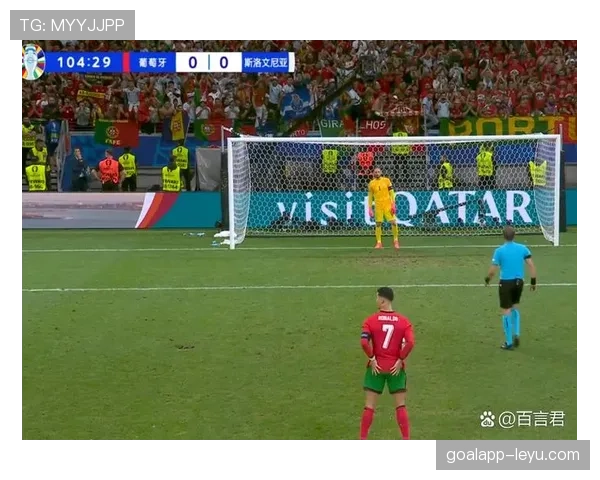 奥布拉克：世界第一门将之争引发热议，球迷观点呈现分歧