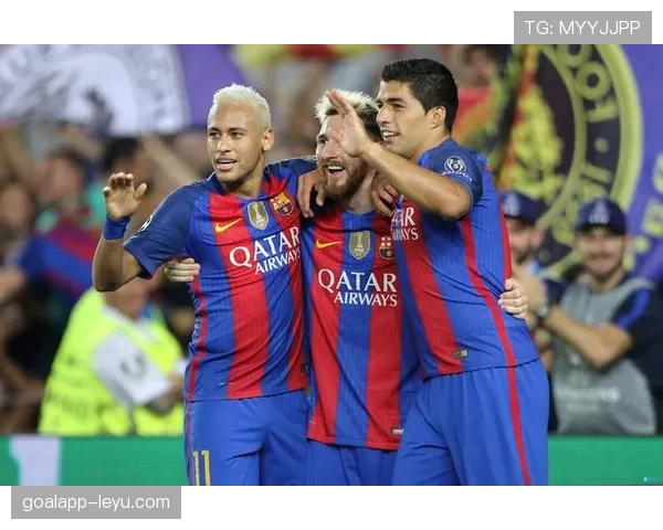 苏亚雷斯从咬人事件到欧洲金靴的救赎之路 苏亚雷斯从咬人事件到欧洲金靴的救赎之路