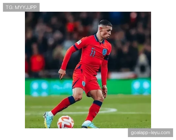 福登的战术角色是否需要其频繁参与身体对抗？